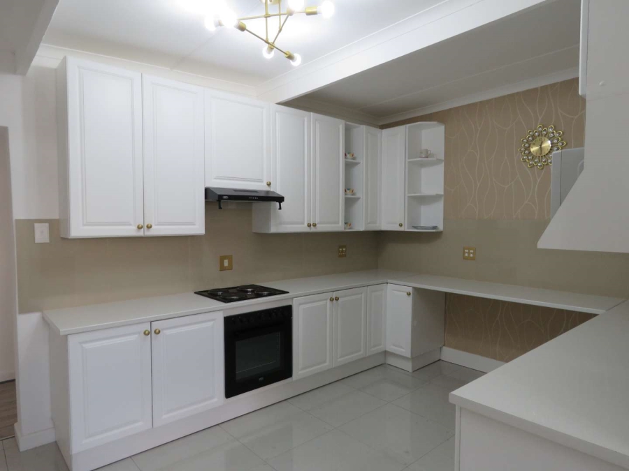 4 Bedroom Property for Sale in Kleinmond Western Cape